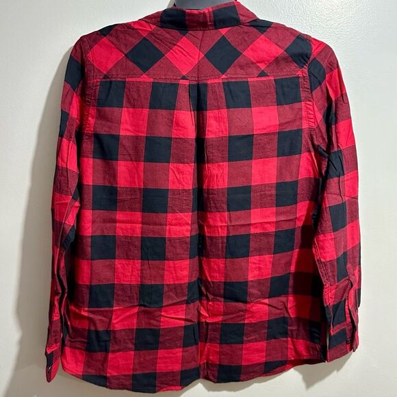 Amazon Essentials Women's Red and Black Checkered Button Down Shirt (421) - Picture 3 of 3